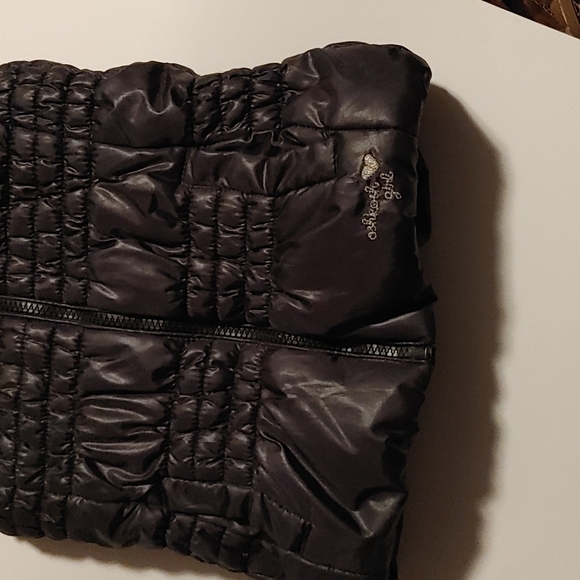 3/$25 OSHKOSH Girl black autumn winter vest, size child 6 - Picture 2 of 11